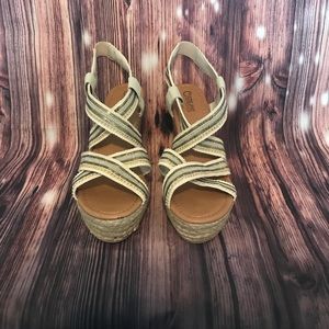 Carlos beaded wedges